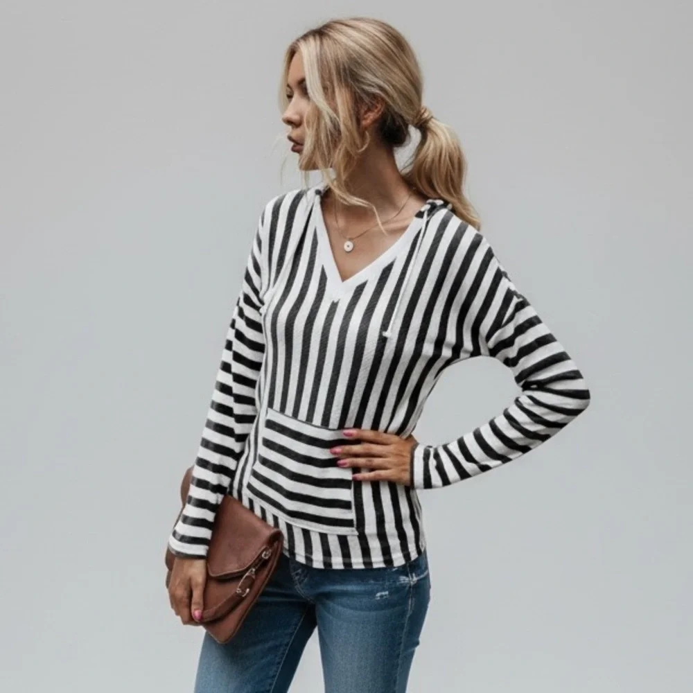NEW•S-L•SOUL SUNRISE NY TO LA KNIT STRIPED HOODED POCKET SWEATER - Picture 1 of 7